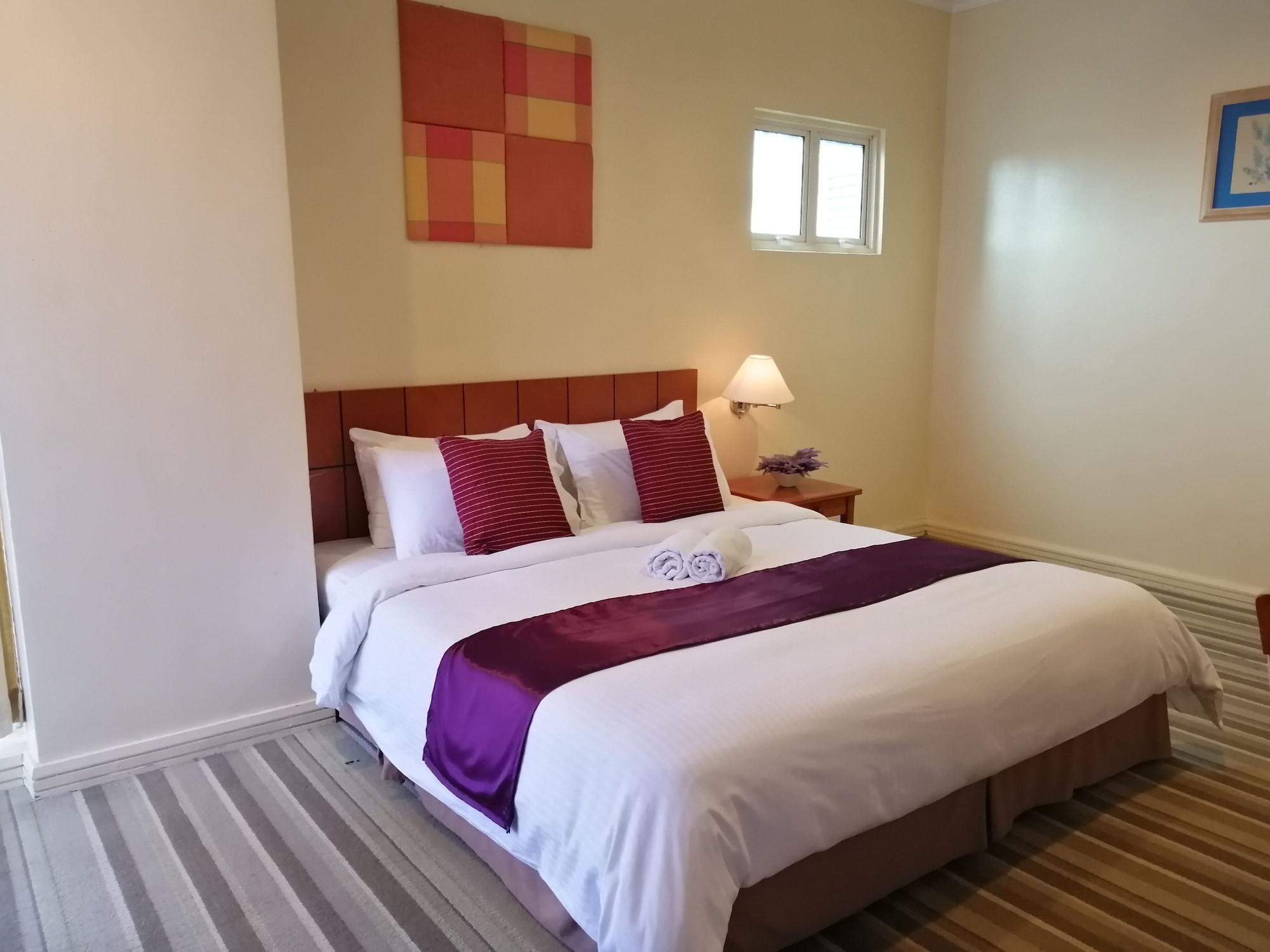 Stayinn Gateway Hotel Apartment Kuching Bagian luar foto