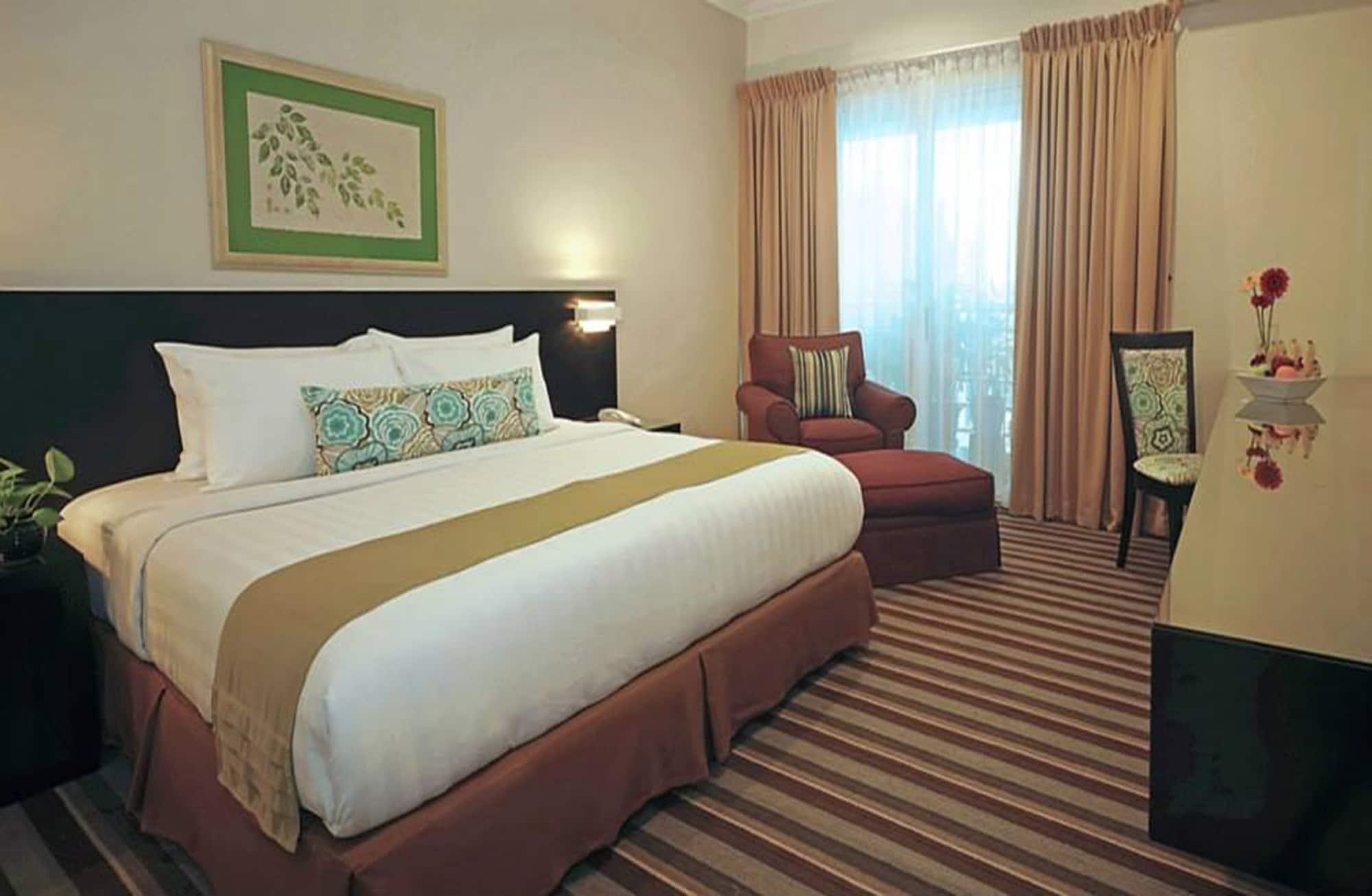 Stayinn Gateway Hotel Apartment Kuching Bagian luar foto