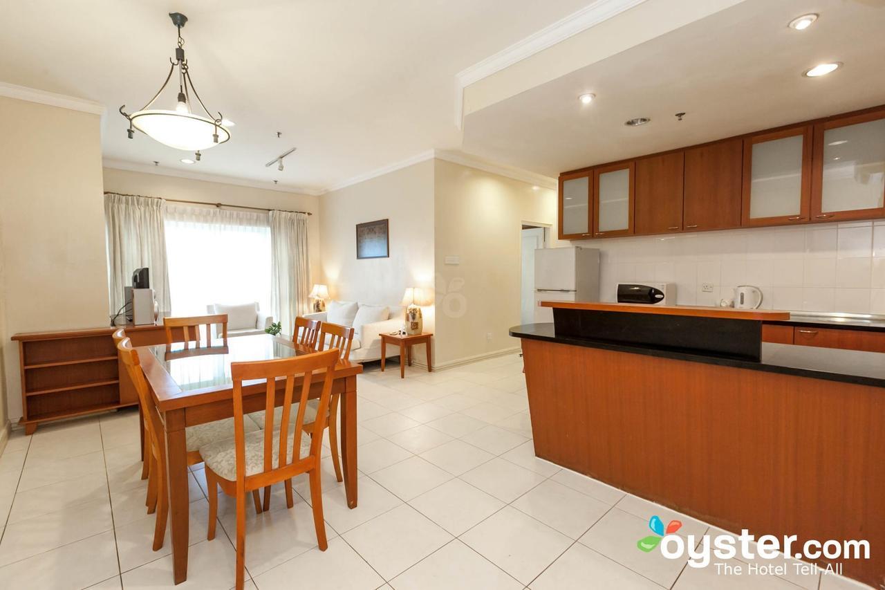 Stayinn Gateway Hotel Apartment Kuching Bagian luar foto