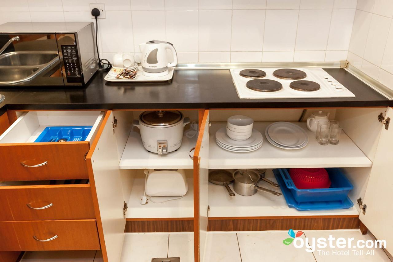 Stayinn Gateway Hotel Apartment Kuching Bagian luar foto